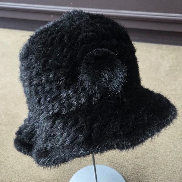 Black dyed Knitted Ranch Mink Fur Hat with Rose main image 5